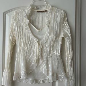 Like New 💖 Notations Flowy Ruffled Delicate Cream Top Blouse Size Small Petite